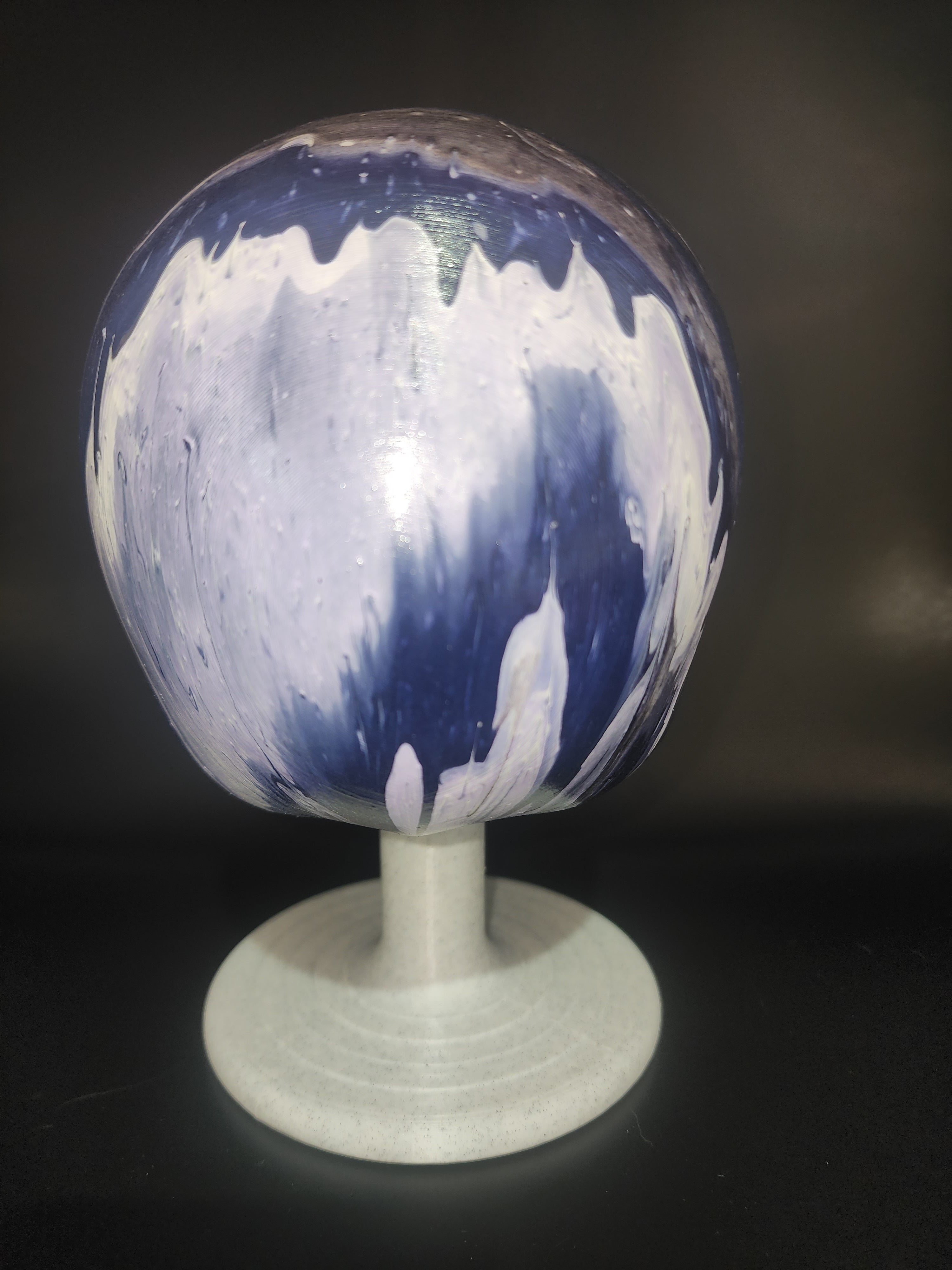 Skull gloss varnish finish