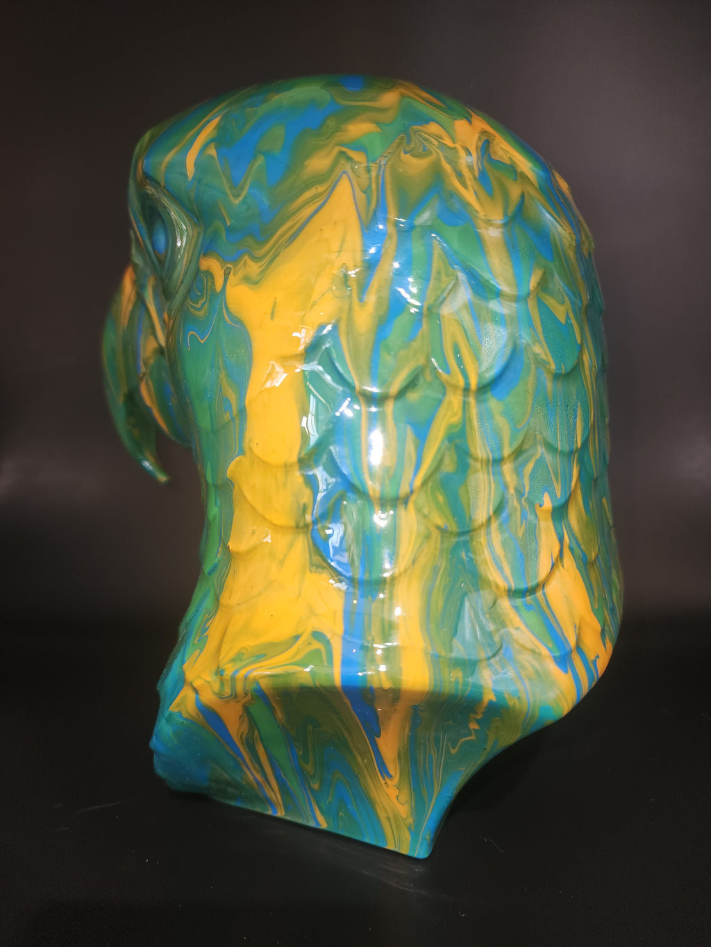 Parrot resin finish
