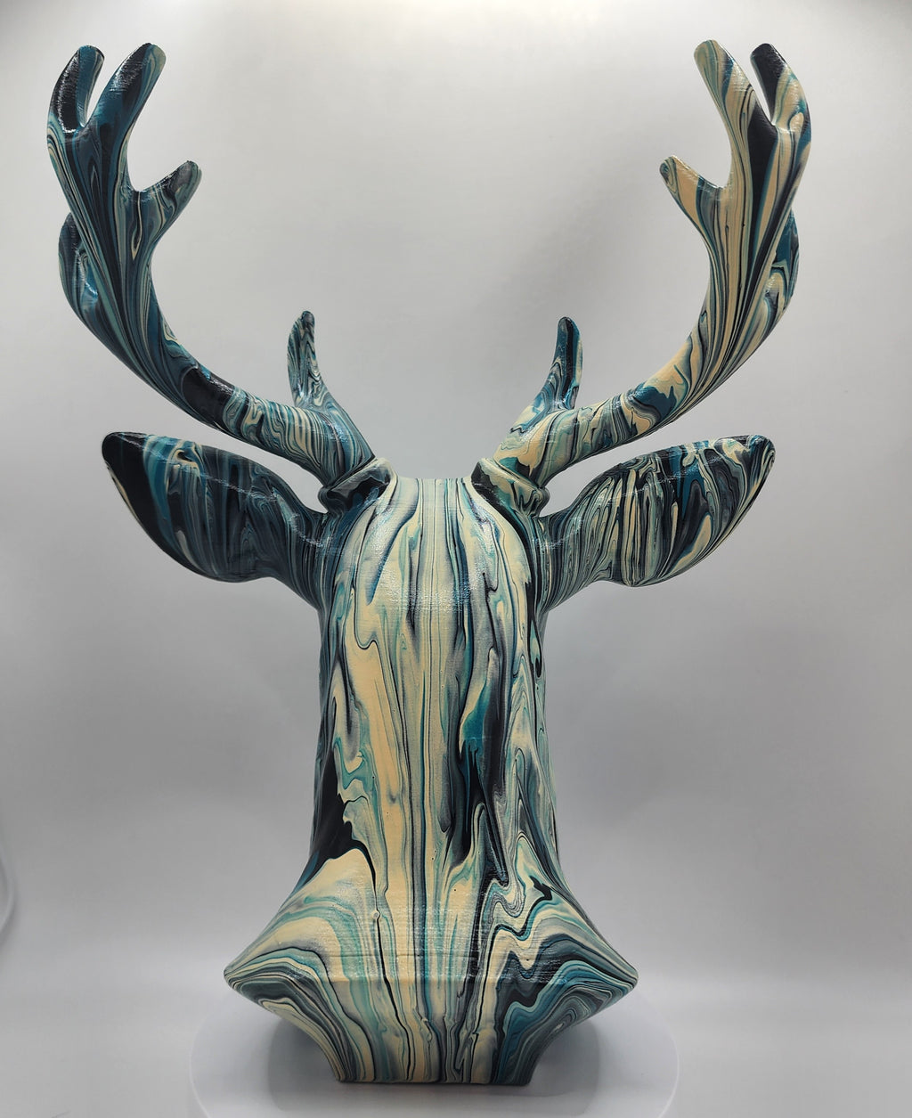Deer gloss varnish finish