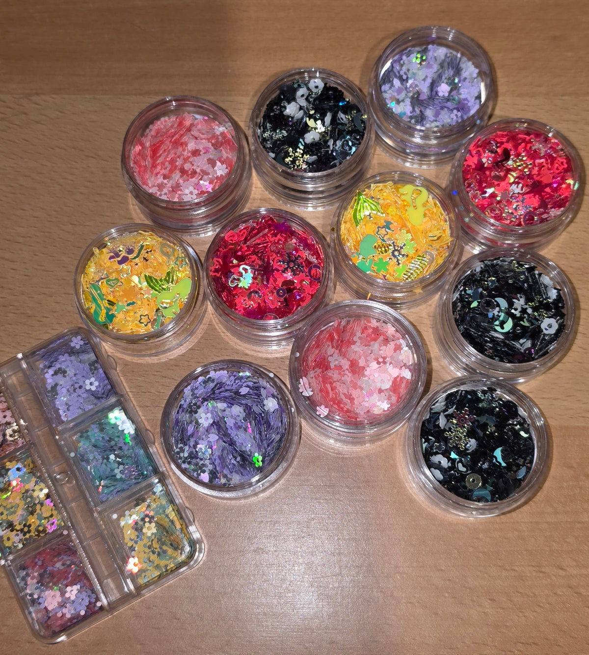Junk in the trunk aka glitter/clays