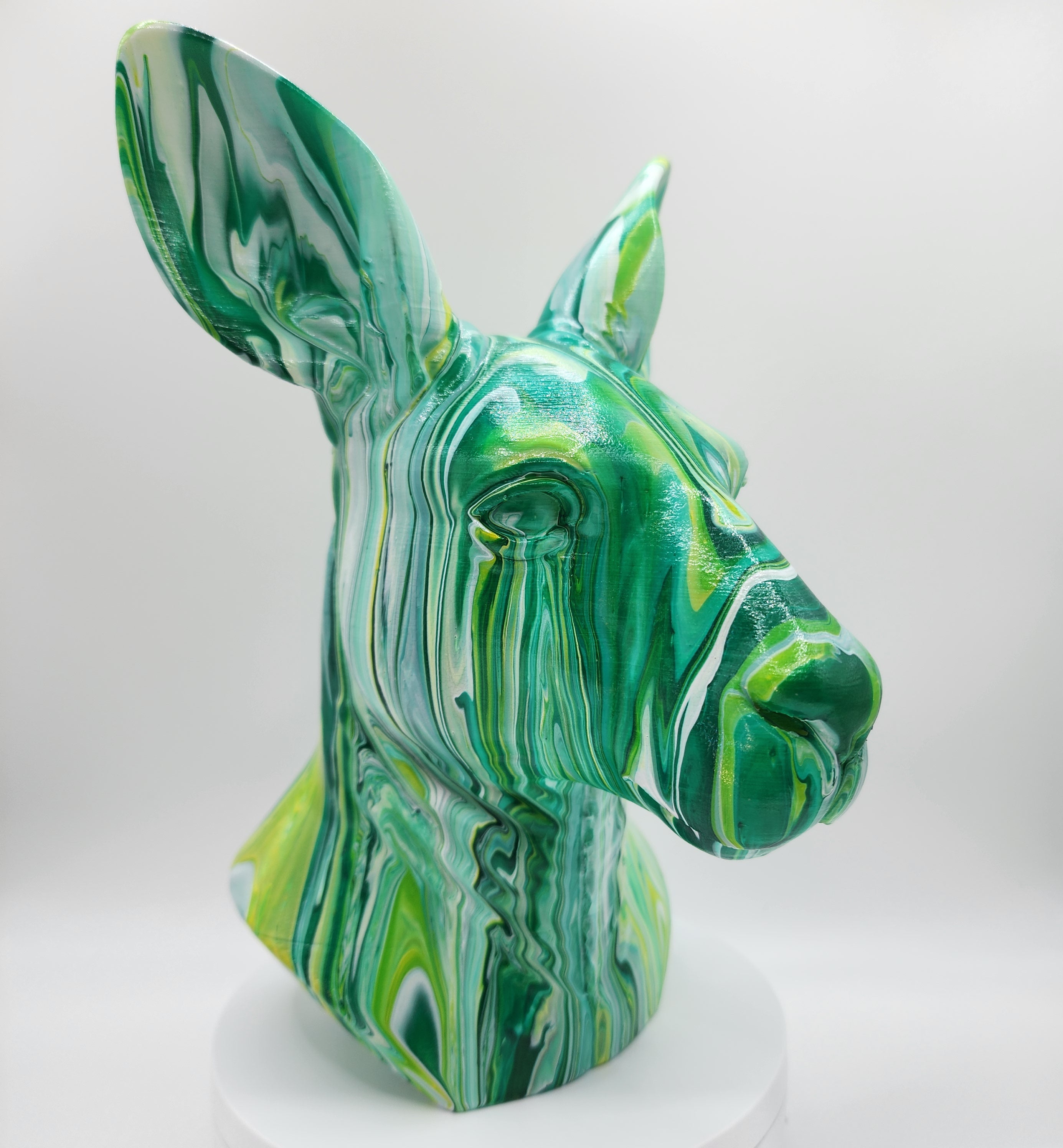 Kangaroo resin finish