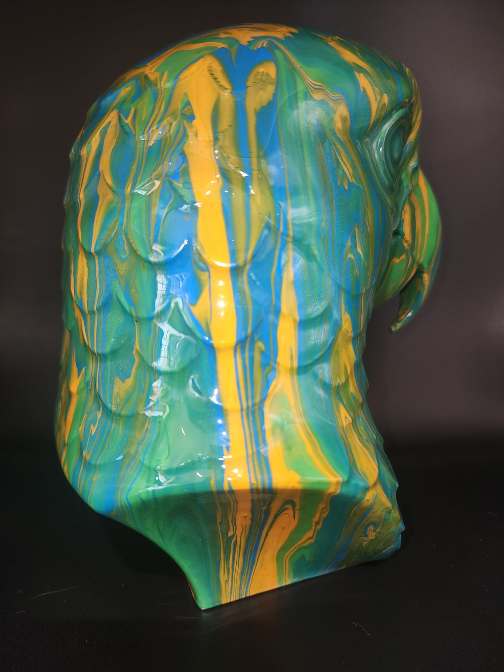 Parrot resin finish