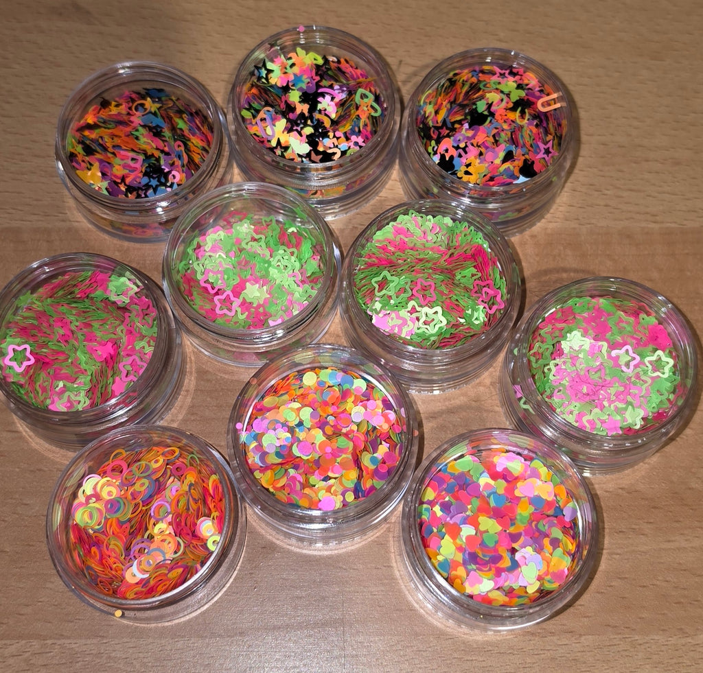 Junk in the trunk aka glitter/clays